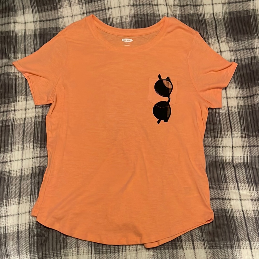 Old Navy T-Shirt